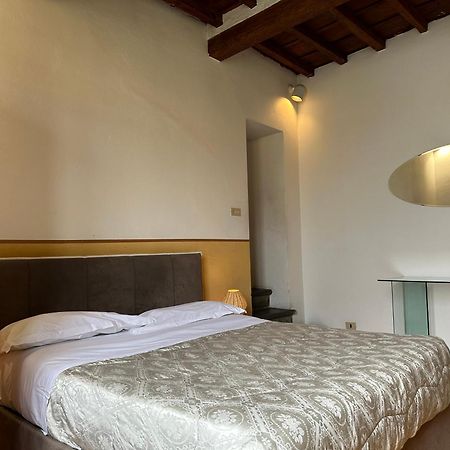 Appartement Ponte Vecchio Tower à Florence Extérieur photo