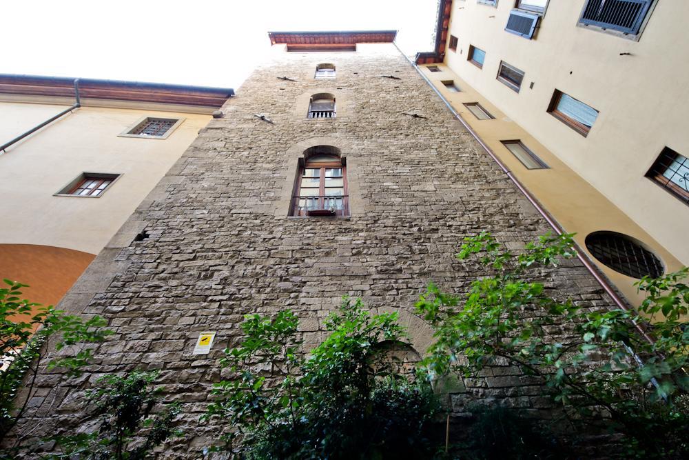 Appartement Ponte Vecchio Tower à Florence Extérieur photo