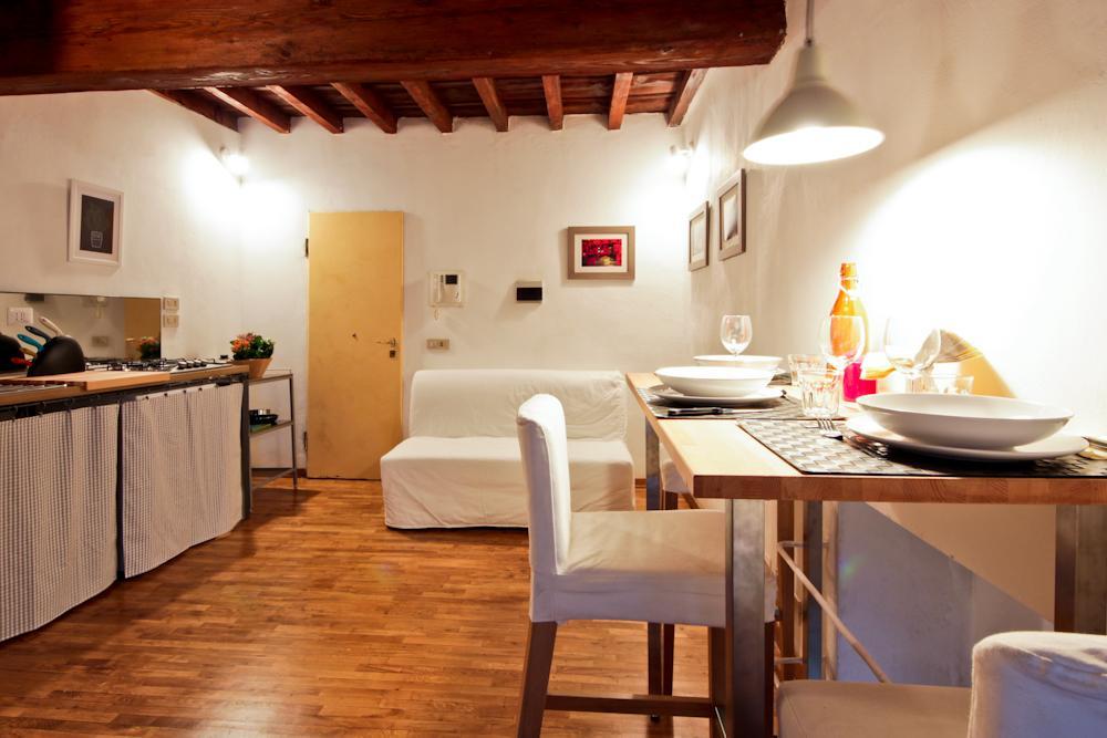 Appartement Ponte Vecchio Tower à Florence Extérieur photo